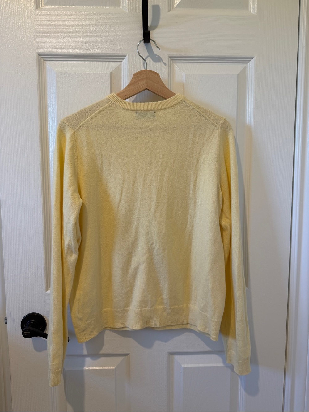Gap Butter Yellow Cardigan - Picture 2 of 3